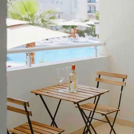 In With Pool 40m From Vlorë