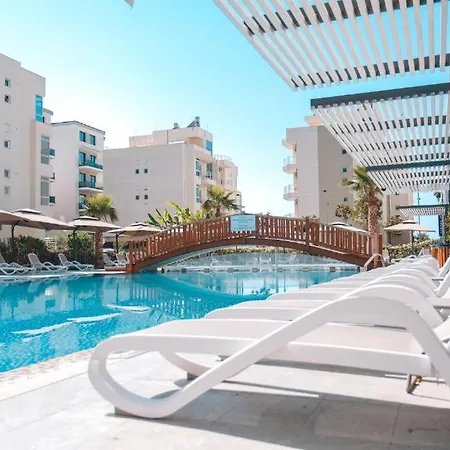 In With Pool 40m From Влёра