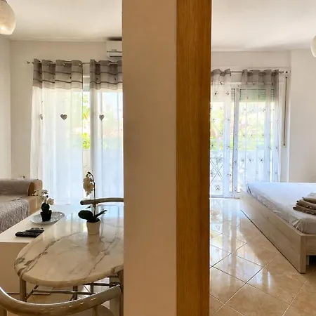 In With Pool 40m From Vlora