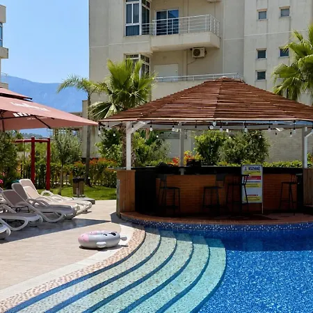 Апартаменты In With Pool 40m From